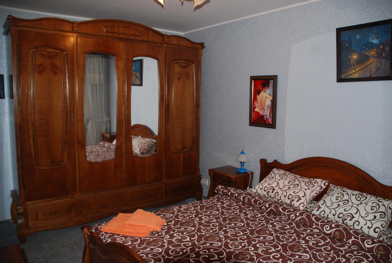 Apartment On Mechnykova Street Kiev Exterior foto